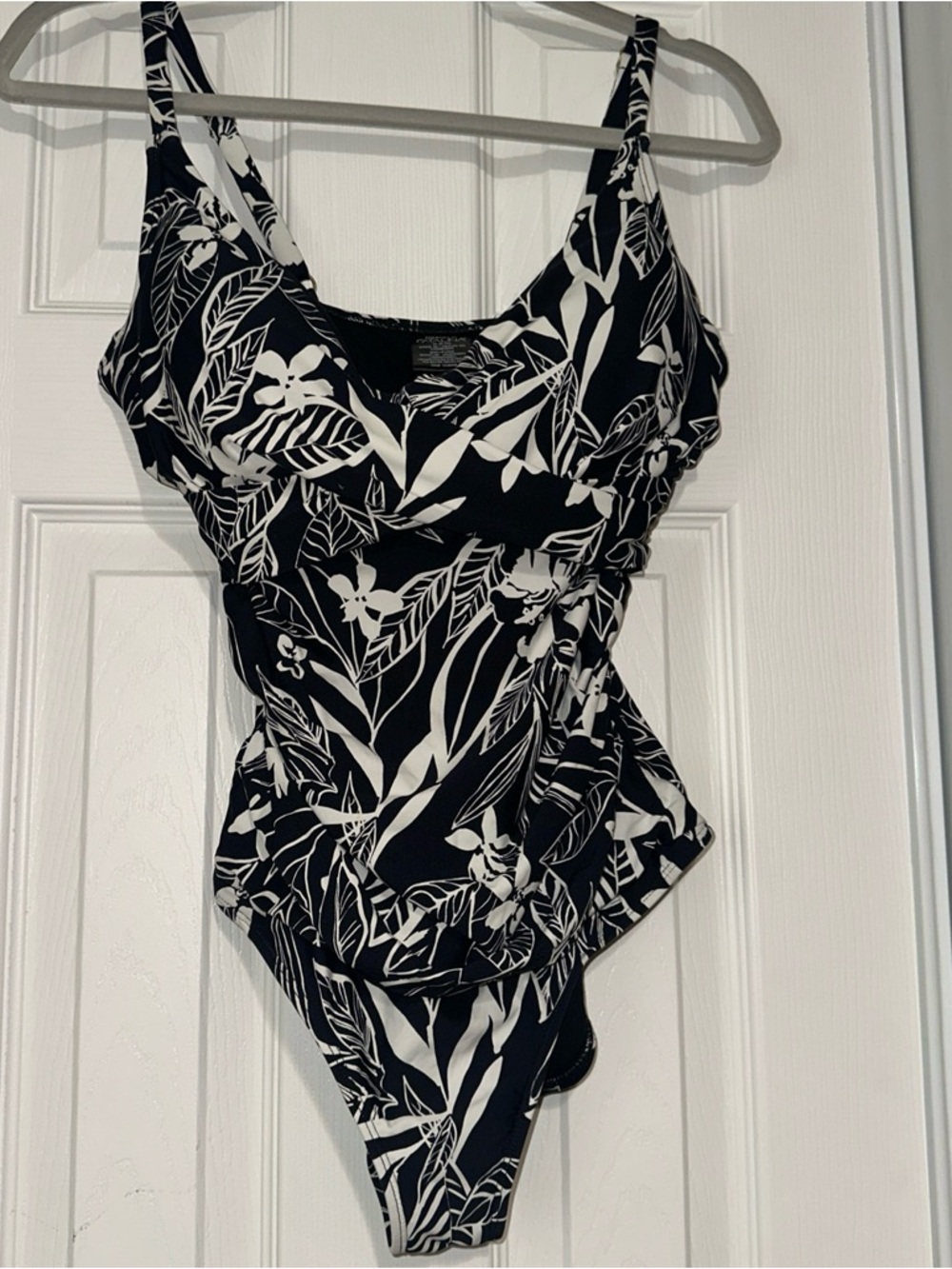 Catalina Black and White Floral Leaf One-Piece Swimsuit - Picture 5 of 9